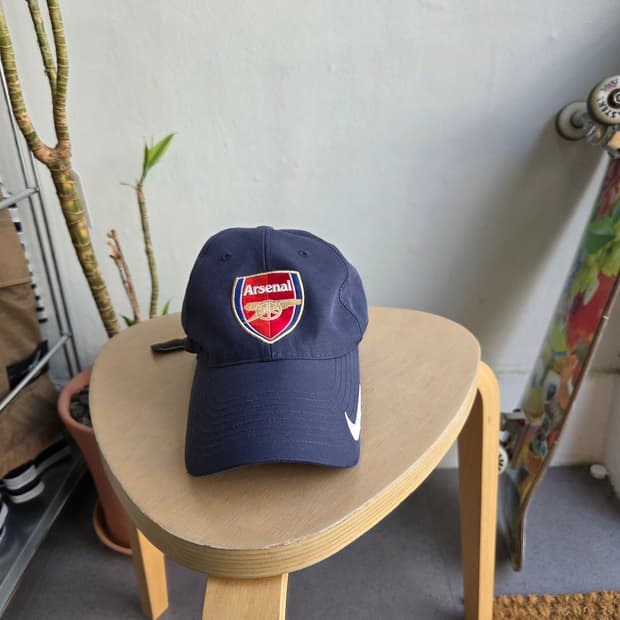 Arsenal x Nike 스트랩백 캡 (06-14)