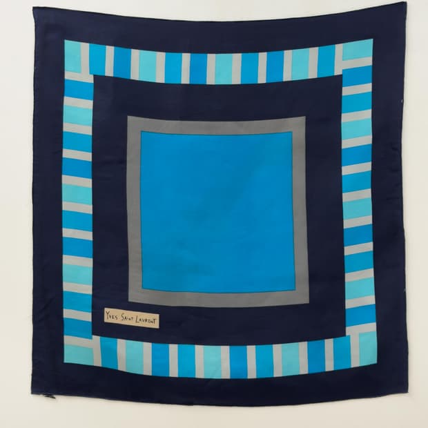 입생로랑 스카프