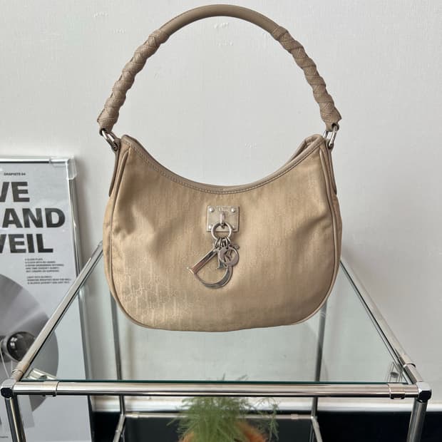 디올 디오리시모 러블리 숄더백