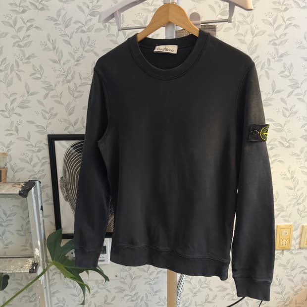 스톤아일랜드 맨투맨 M (95)