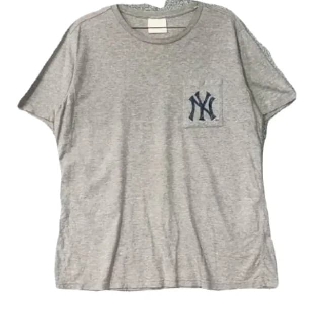 엠엘비 mlb 뉴욕양키즈 로고 포켓 회색 반팔티