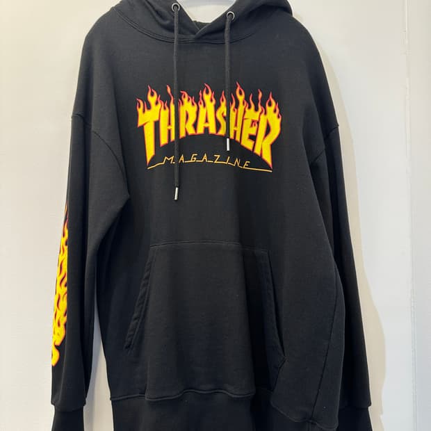 수프림 트래셔 프린팅 블랙 후드티