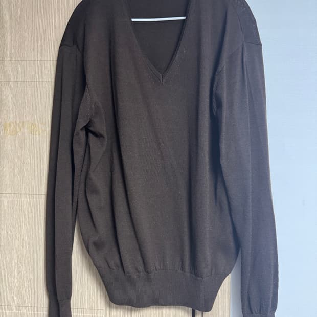 낫띵리튼 Charlotte v-neck pullover brown