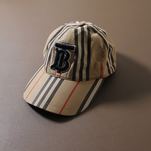 Burberry 버버리 TB 모노그램 아이콘 스트라이프 볼캡