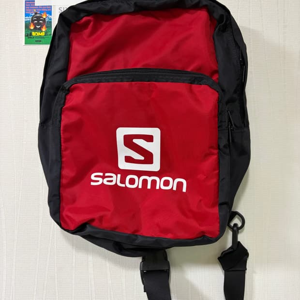 살로몬 크로스백 (레드/블랙)