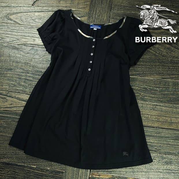 버버리 블루라벨 보트넥 퍼프 탑 반팔티 블랙 P01751