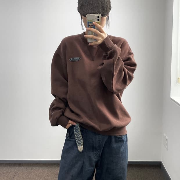 Sculptor 스컬프터 브라운 맨투맨 