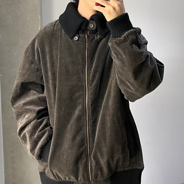 울리치 퀼티드 라인 오버사이즈 봄버 자켓