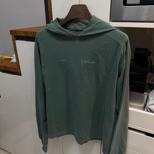 플라스틱 프로덕트 롱슬리브 후드티 M사이즈 판매합니다 !