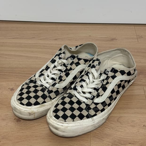 반스 체커보드 270