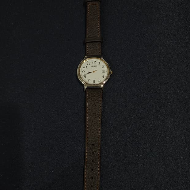 SEIKO 80-90 세이코
쿼츠 아라비아 숫자 [배터리 신품]