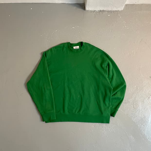 코스 맨투맨 슬리브 