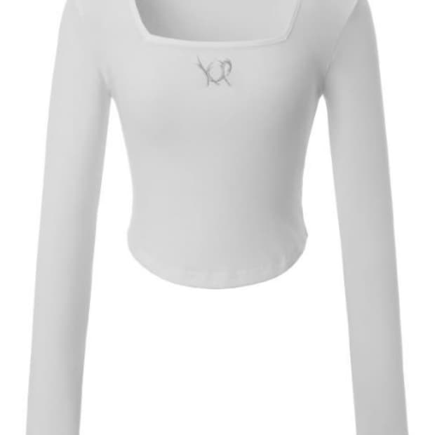 카키포인트 Trival Logo Sqaure Tee