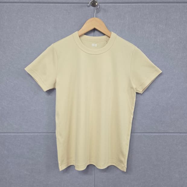 (새 상품) UNIQLO U 크루넥 T 30 내추럴