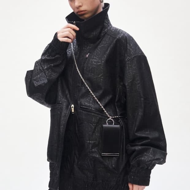 트리밍버드 하이넥 크랙 레더 자켓 블랙