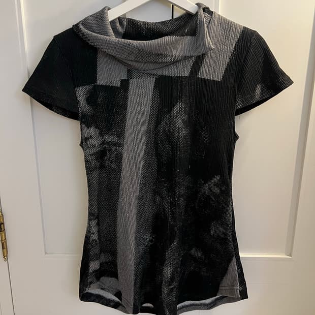 오호스 ojos 반팔