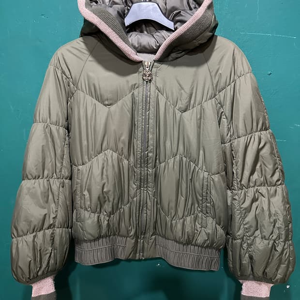 오즈세컨 카키 숏 여성패딩 