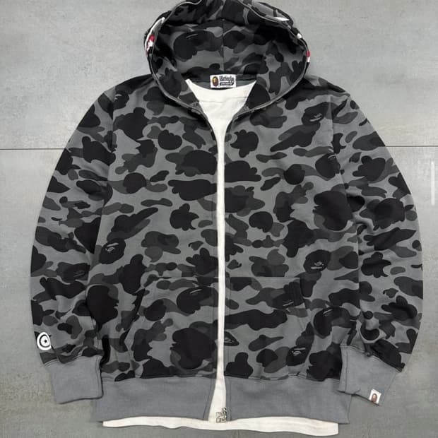 베이프 샤크 후드집업