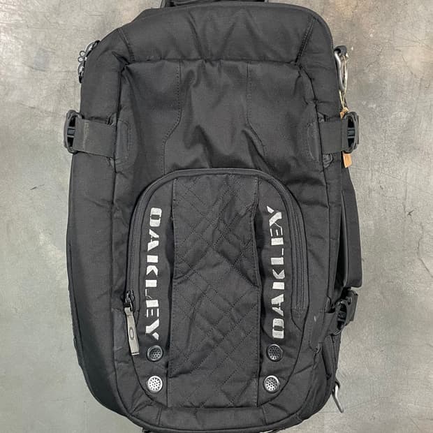 오클리 2way 더플백팩