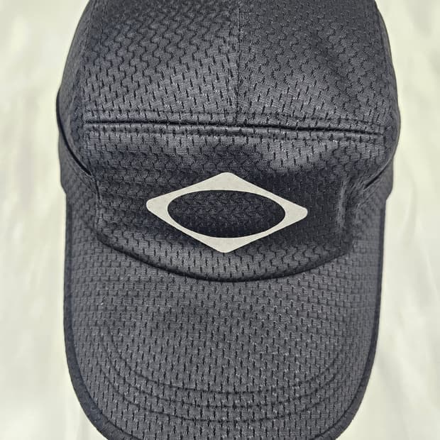 미스치프롬버스러닝캡