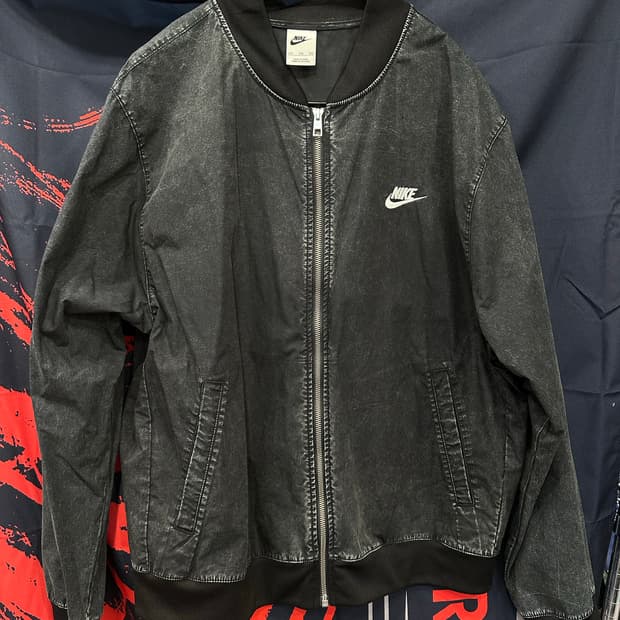 나이키 블랙 바람막이