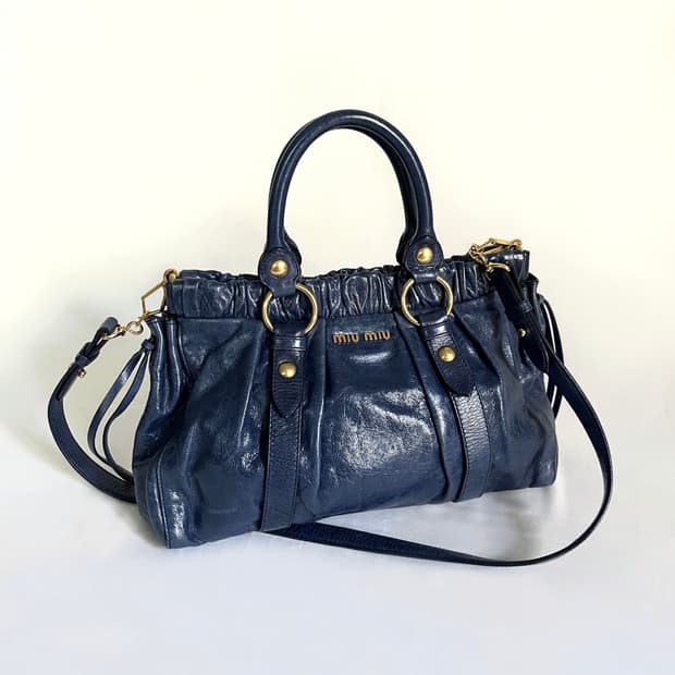 미우미우 2-way 비텔로 샤인 백