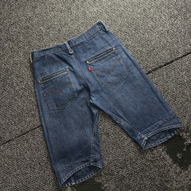 리바이스 엔지니어드 진 데님 버뮤다 팬츠 3582