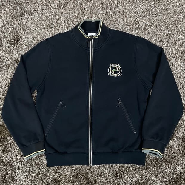 라코스테 LACOSTE 블랙 배색 로고자수 집업 스웻자켓 105