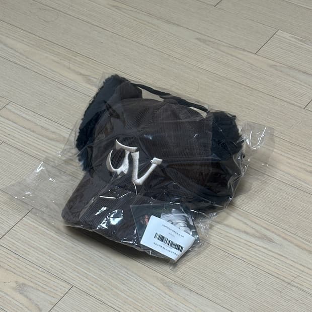 이자반X유프 이어플랩 캡 카키