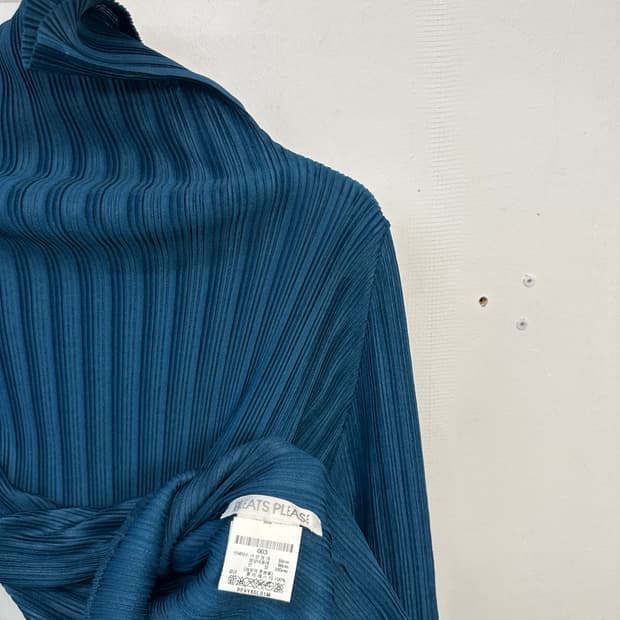 플리츠 플리즈 이세이 미야케  루즈 하이넥 롱슬리브 3