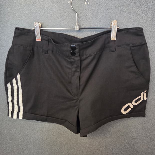 아디다스 반바지 (29-30)