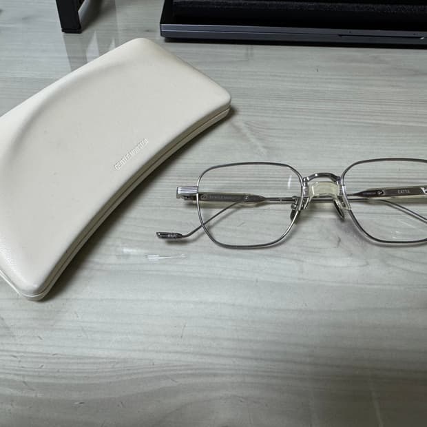 젠틀몬스터 카타 C2