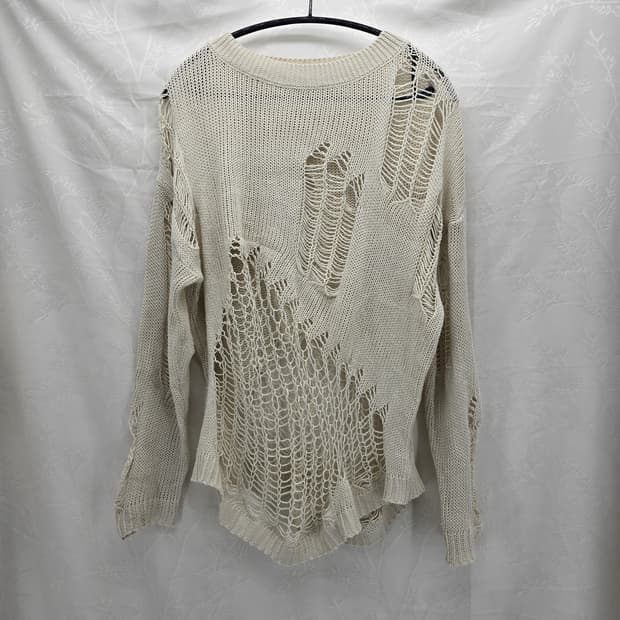 데미지 니트 아이보리 스웨터