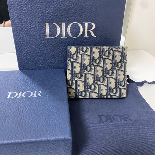 디올 오블리크 반지갑 정품 풀박스 사용감 외출 5회 미만 