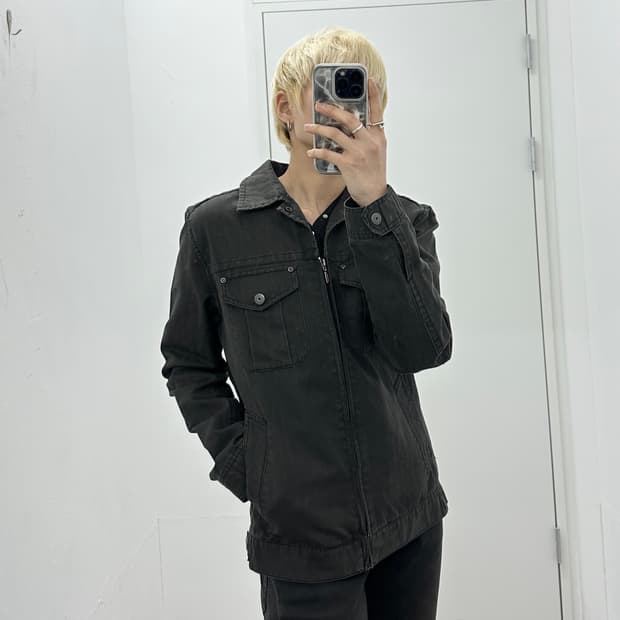 Create barefoot grunge khaki brown jacke