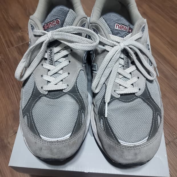 뉴발란스 990v3 그레이 280사이즈