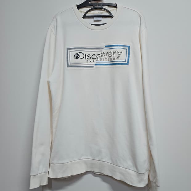 디스커버리 익스페디션 흰색 맨투맨