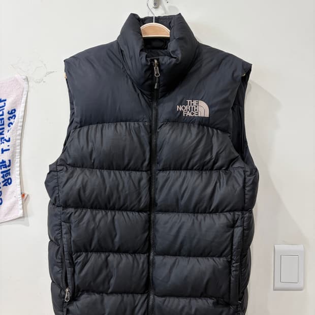 32. 노스페이스 조끼패딩 베스트