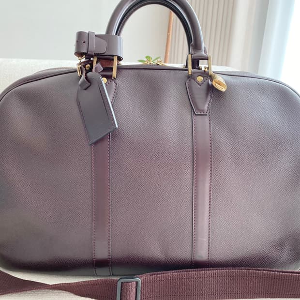 루이비통 타이가 켄달 47사이즈 PM 버건디 여행용
