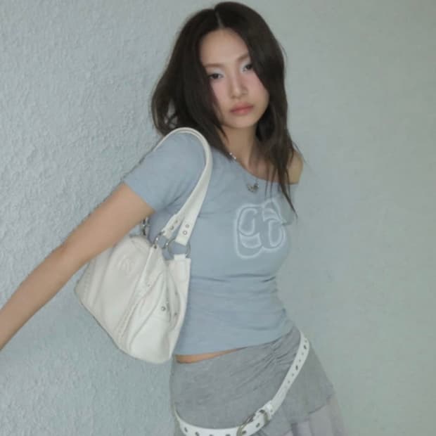 애즈온 키키 슬림티 라이트블루