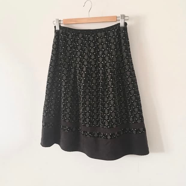 빈티지 벨벳 펀칭 스커트 블랙