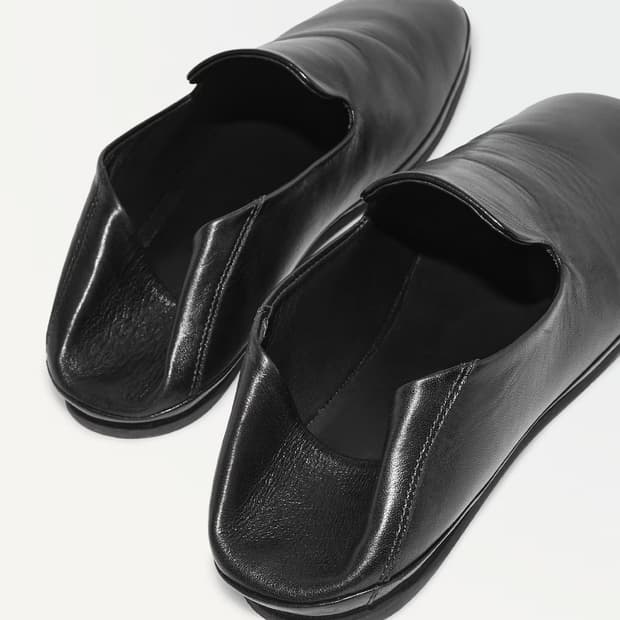 코스 레더 슬립 온 슈즈