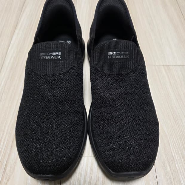 스케쳐스 고워크 7 슬립인스 블랙 240사이즈