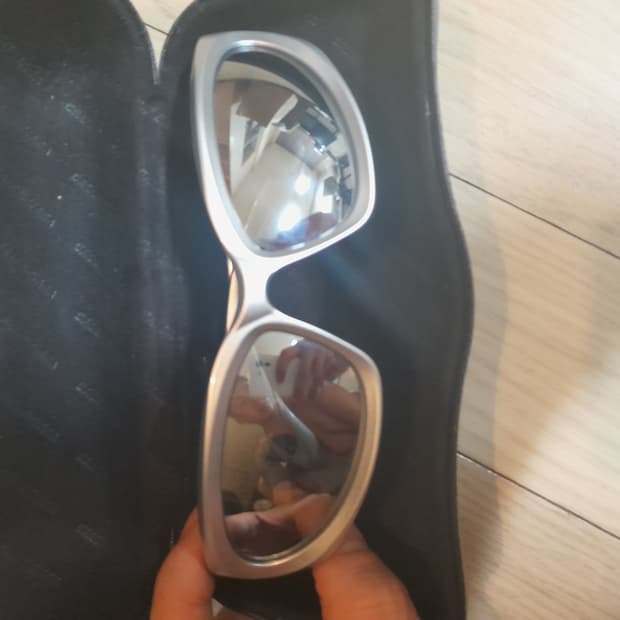 발렌시아가 오발선글라스