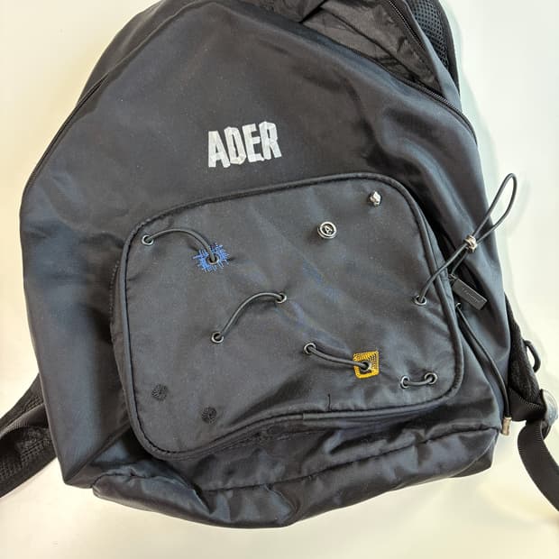 아더에러 백팩