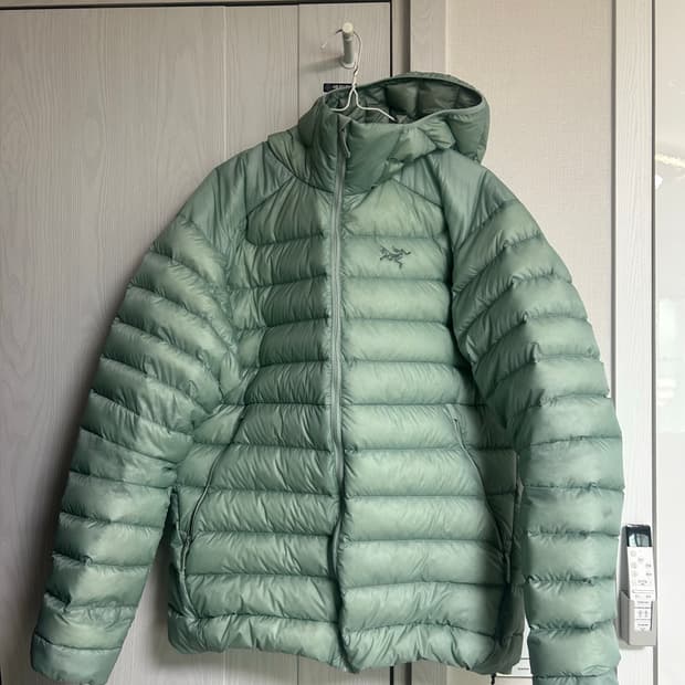 아크테릭스 세륨 후디 스톤그린 L사이즈 25SS