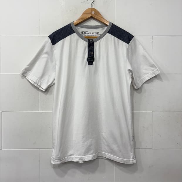 FRJeans 에프알제이 배색 헨리넥 티셔츠