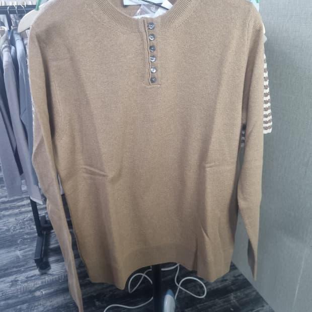 이태리 명품 브랜드 안드레모리스
캐시미어100% 긴팔니트 브라운