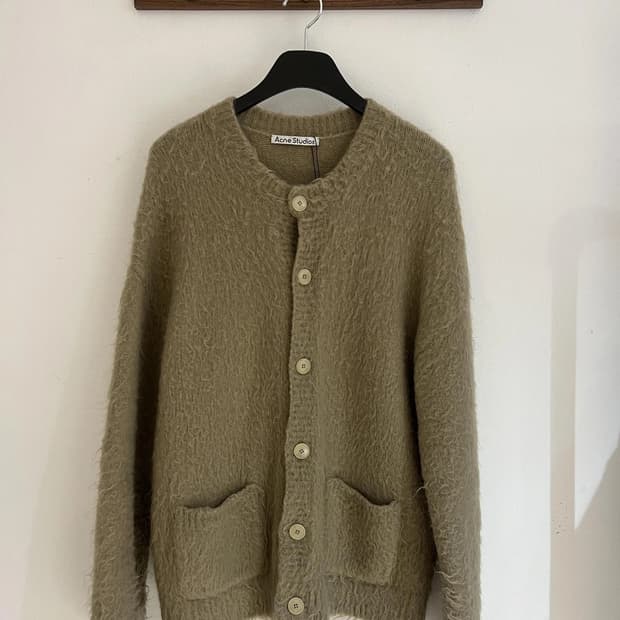 아크네 스튜디오 가디건