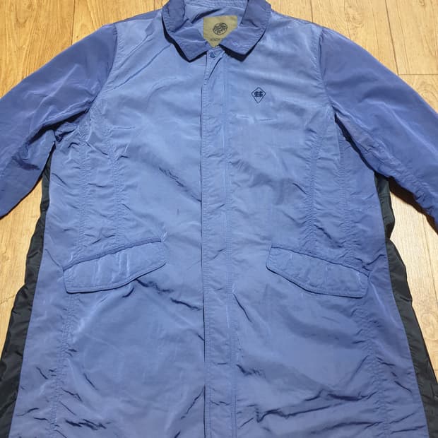 1158 코오롱 바람막이 105 사이즈입니다